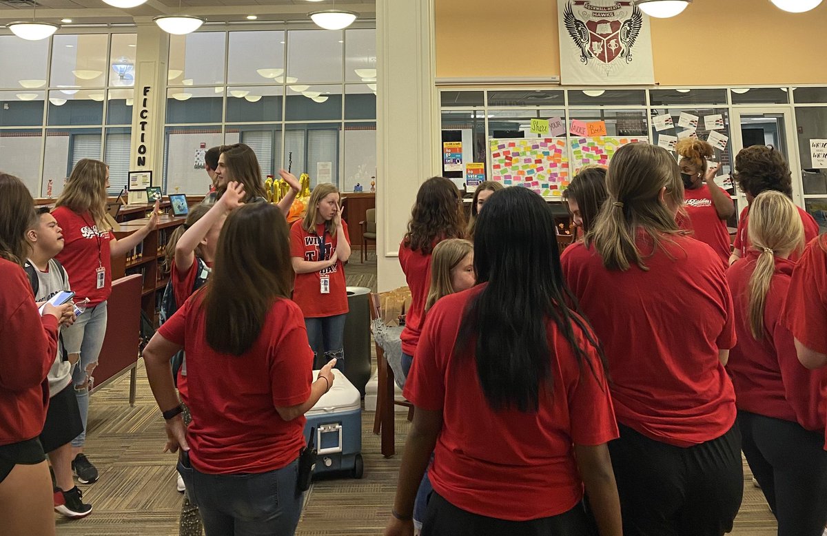 Best Buddies Thanksgiving 🙏🏼💙<a href="/RHHSHawks/">Rockwall-Heath HS</a>