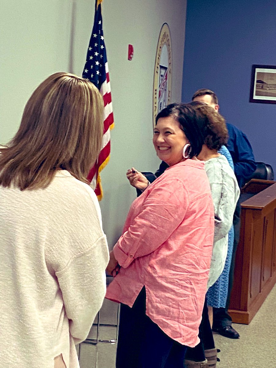 AndreaForehand1's tweet photo. What a great day at Coaching Community #2 Phonological/Phonemic Awareness COS! These coaches are AMAZING!! Love these ladies! (And gentleman)! @Alabama_Reading @DrMilledge @AlabamaAchieves @DavidSpires5 https://t.co/E6Br0Dnmj7