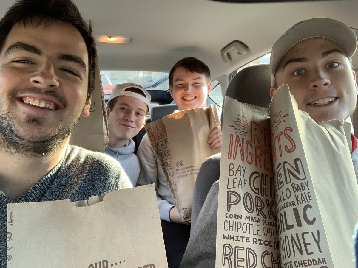 Supporting our @WSUGPhiB sisters!