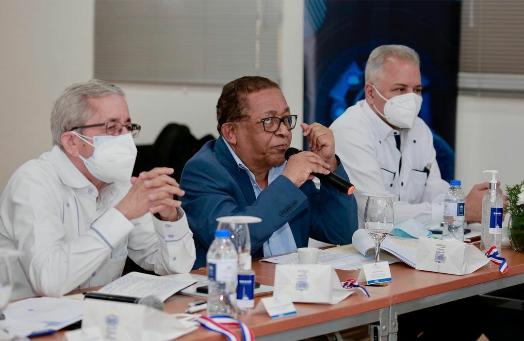 Hoy iniciamos en el MEPyD la mesa tematica del agua, dialogo por las reformas para el fortalecimiento institucional y gestion eficiente del estado.