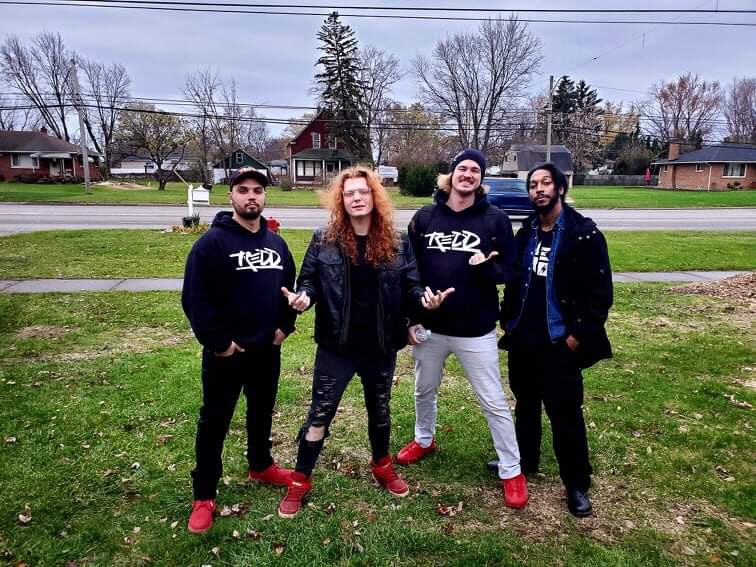 rapperredd's tweet photo. Who's coming through Tonight? Throwing it down in #ThePikeRoom with @WhitneyPeyton at 9:35pm. βπ»βπ»
π https://t.co/t9ok5bQmmT
#KYNE #MVCMOWL #IllyMaine #BakeLo #DetroitRecords https://t.co/6nWXezDDlH