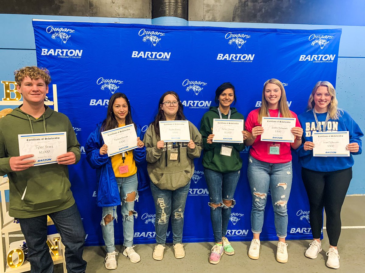 maggieatbarton's tweet photo. Congratulations to our @BartonCC Senior Day Scholarship winners! 

*Admissions Awards, 2 $1,000 &amp; 4 $500

#GoBarton #GoCougs https://t.co/CyFPkjx1ZJ