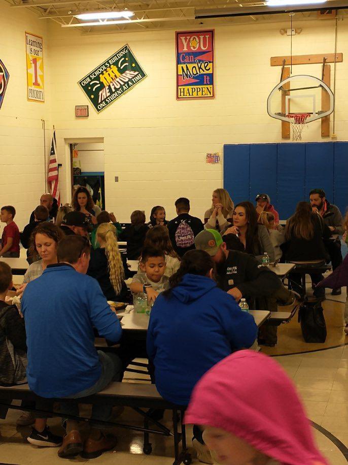 ElementaryGeil's tweet photo. 1st and 2nd grade family thanksgiving luncheon. Great turnout!! #elementarygeil  #joyinourschool https://t.co/a4XJN3T5bR