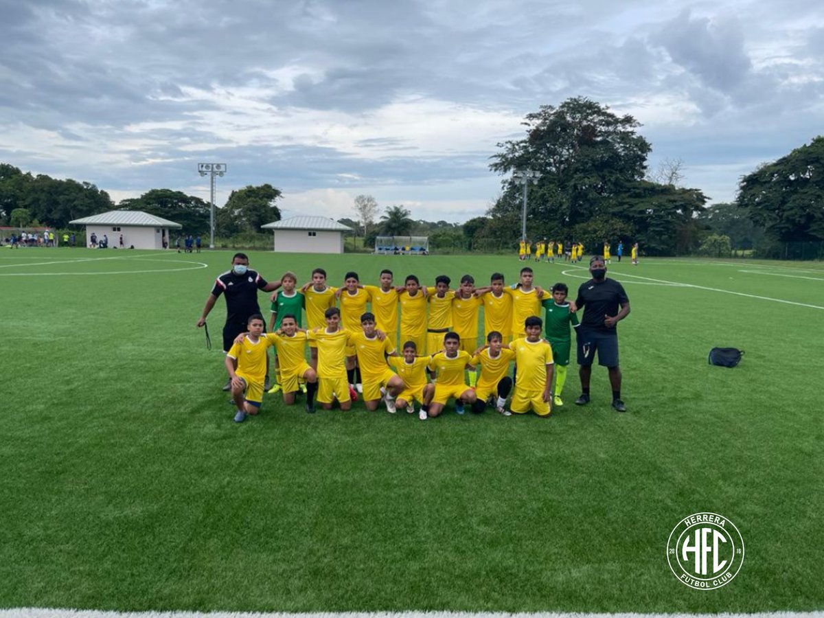 Hoy nuestros chicos de la U13 venció 4-3 al equipo de  Herrera en partido de preparación rumbo al torneo nacional, celebrado en el estadio de Potuga.

#LaBerraqueraENPROM
