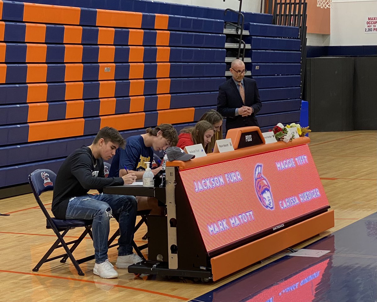 MrLawrence_LCSD's tweet photo. Congratulations to our student athletes who signed their college athletics letters of intent this morning. Thank you for all of your contributions to our athletics programs and the Liverpool school community! https://t.co/wJyDmQQ39j