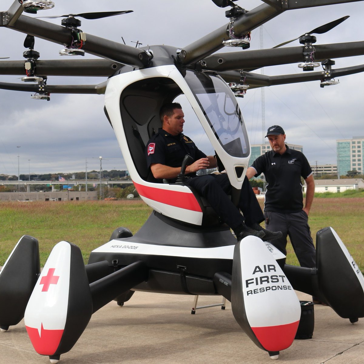 LIFTAircraft's tweet image. This was a great morning! LIFT had the pleasure of hosting leaders in the field of emergency response from across Texas and US agencies. We're eager to see our home state of Texas lead in the deployment of AAM in the public sector.
#AAM #firstresponse #evtol #HEXA #liftaircraft