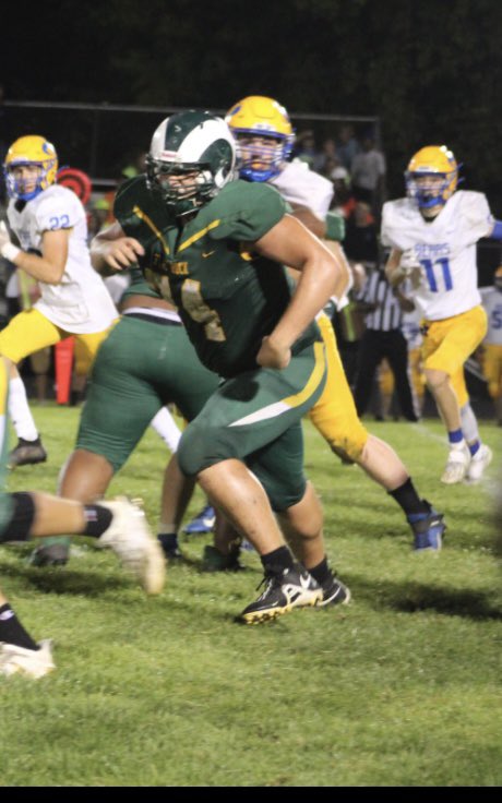 FlatRockFball's tweet photo. Congratulations to Senior Joey Siniarski for being selected to the Division 5 Region 4 All Region Team https://t.co/qb4APAgAaX