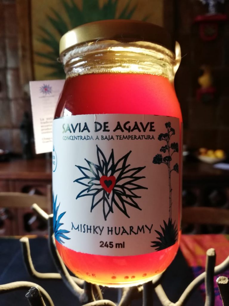 LaPenkaSolar's tweet image. Este fin de semana estaremos en la primera #FeriaTuiteraDeEmprendimientos con los derivado del penco o Ágave americano andino. 
Estaremos con precios de feria 👌🏼 y por compras superioriores a $15 estaremos obsequiando  una entrada al Reloj Solar Quitsato  #MitaddelMundo