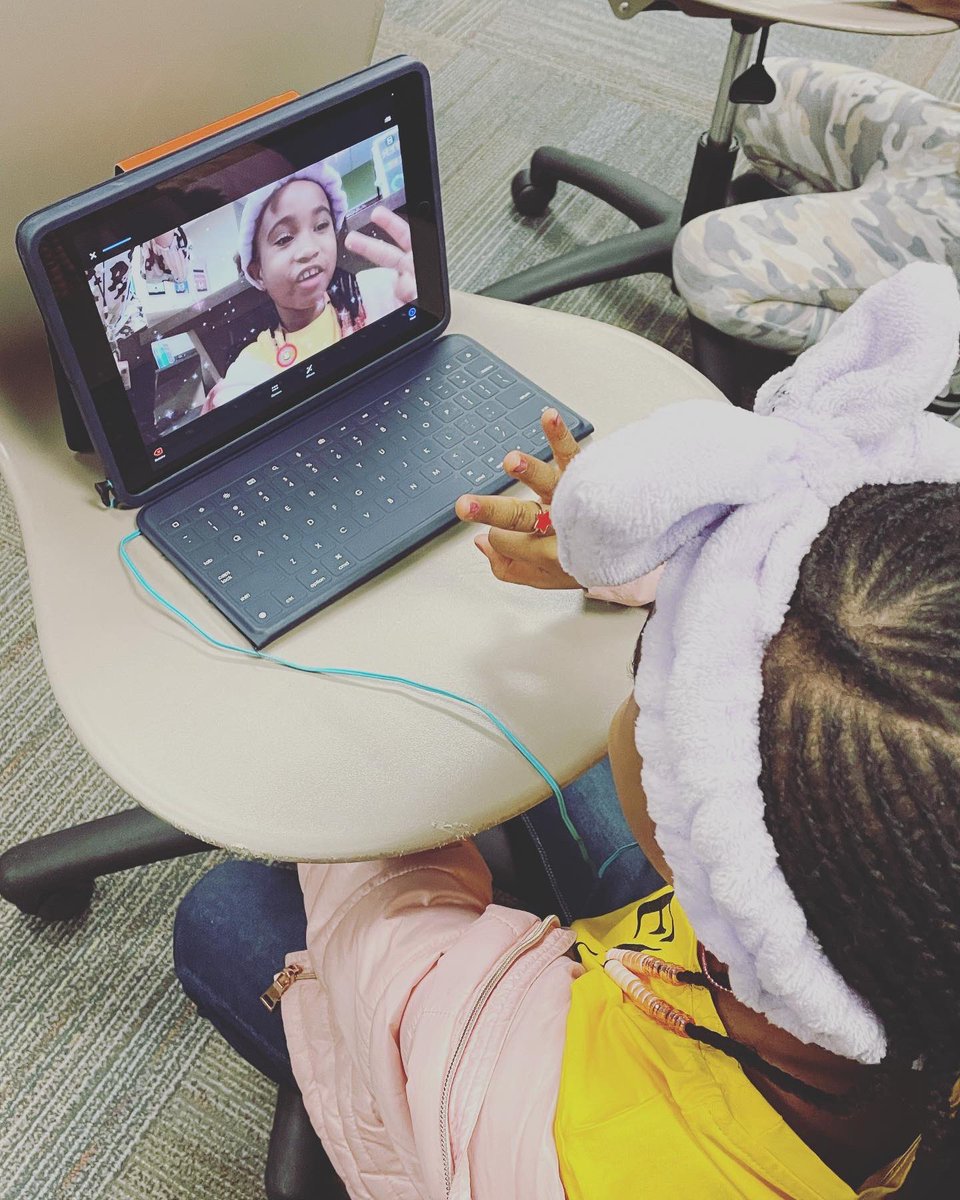 StephEconomos's tweet photo. 3rd graders have been working on publishing messages for an intended audience by recording videos using the new @Flipgrid tools! They asked questions for a US Veteran and will ask their questions next class on a video call using #GoogleMeet! More to come with this project! 🇺🇸🌎🎖 https://t.co/WuvKieV1tQ