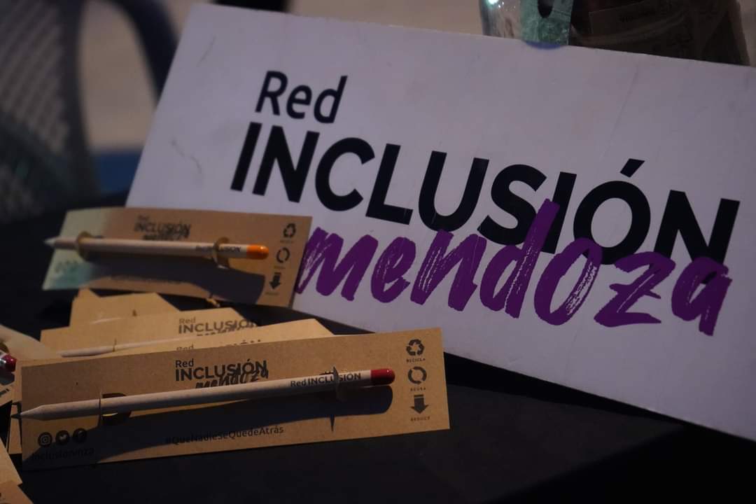 Inclusionmza1's tweet photo. Te dejamos el álbum de fotos de los #PremiosInclusión2021 💫 Busca tu foto, compartila con tus amigos y revivamos el gran evento!

📸👉🏽 https://t.co/K5NMhk0DQm https://t.co/WWCJ3FhCkO