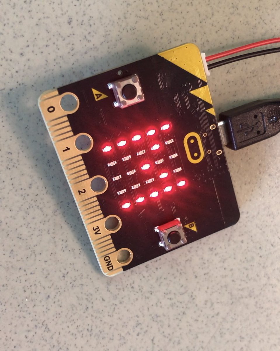 MrsCarterSTEM's tweet photo. Packed #CodingClub today! We tried the new @FiriaLabs kit and they were a hit! I also had some students working on @scratch animations, and I even had a student demo his @Raspberry_Pi he received for his birthday❤️ @ShelbyEdTech https://t.co/KmR5X2z196