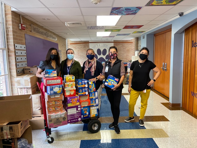 DallasISDHEP's tweet photo. @dallasschools Look at the awesome #fooddrive @DisdWithers did for @DallasISDHEP #gratitudeweek #thankful Thank you once again for thinking of our #homelessstudents #homelessyouth #homelessfamilies Want to hold your own #fooddrive teach #servantleadership Give us a call! https://t.co/PBwVMzNR53