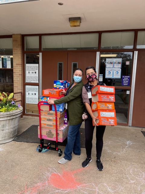 DallasISDHEP's tweet photo. @dallasschools Look at the awesome #fooddrive @DisdWithers did for @DallasISDHEP #gratitudeweek #thankful Thank you once again for thinking of our #homelessstudents #homelessyouth #homelessfamilies Want to hold your own #fooddrive teach #servantleadership Give us a call! https://t.co/PBwVMzNR53