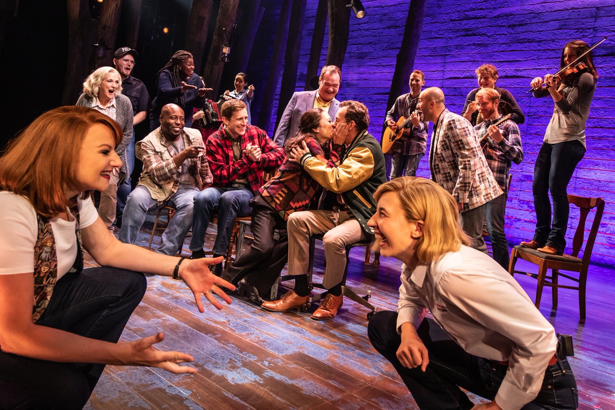 wecomefromaway's tweet photo. Our national tour company is putting pins in cities all across North America! ππ
Check out all our upcoming tour dates & stops at https://t.co/XV61dxlNFd π π
#WelcomeBackToTheRock https://t.co/Whu4YpxwAO