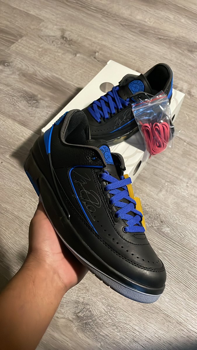 prettyflackx's tweet photo. @snkr_twitr #MailCall wasn’t expecting these to show up today. Lol https://t.co/gvLPuu5LzE