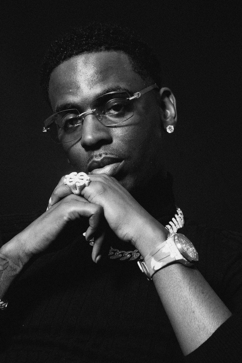 BabyxShad's tweet photo. South Memphis legend, thank you for everything @YoungDolph 💙🐬. https://t.co/qcG2rGLIu2