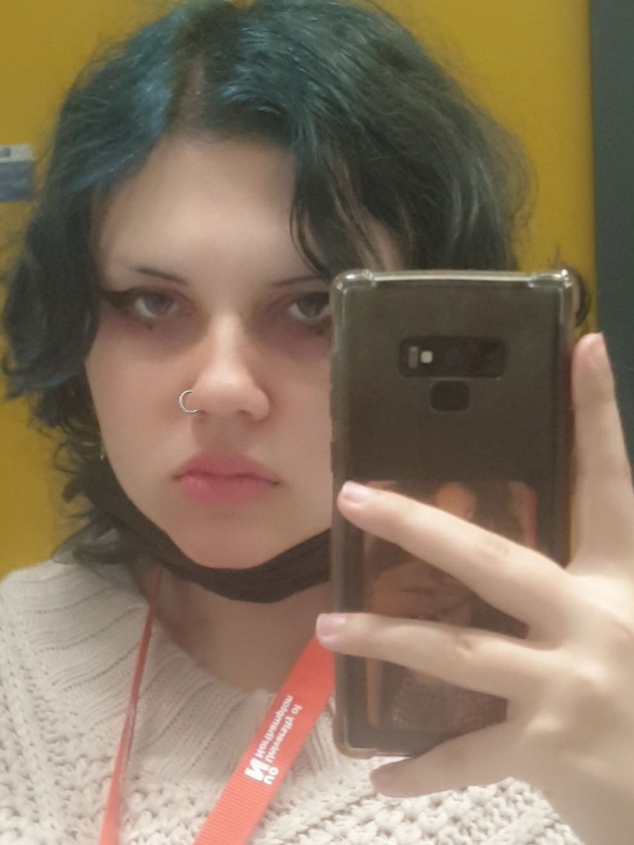 pochaccofemme's tweet photo. all gay ppl know is look hot and take mirror pics 
#PRIDEARSD 
#LGBTarmyselcaday 
@BTS_twt https://t.co/Xkpopp54yG