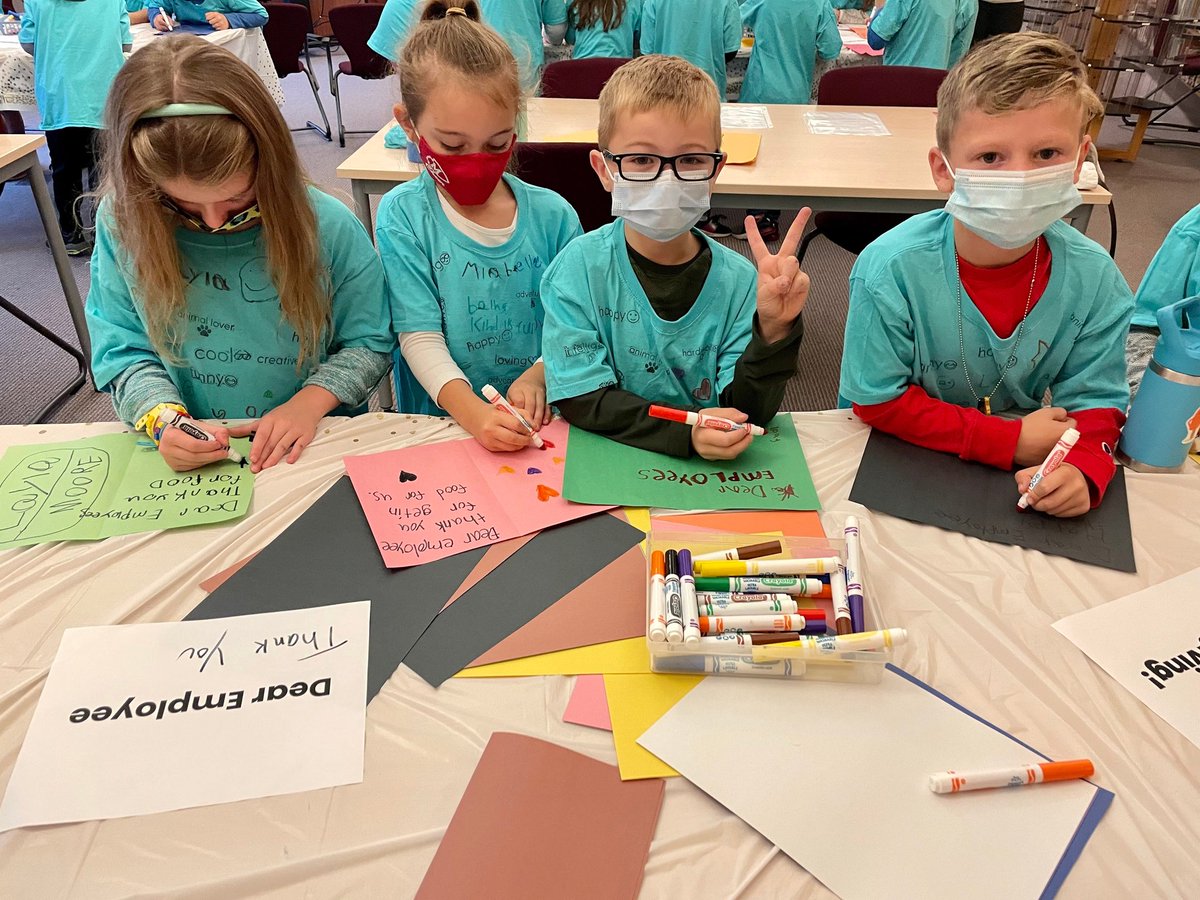mrslibbyFM's tweet photo. At the 2nd station, ea grade made thank you and/or Thanksgiving cards for community organizations. We're going to fill a lot of people's buckets for the Thanksgiving season! This was a great way for #fullermeadow &amp; #howemanning students to spread kindness in their community.(2/3) https://t.co/l0TdLKayfZ