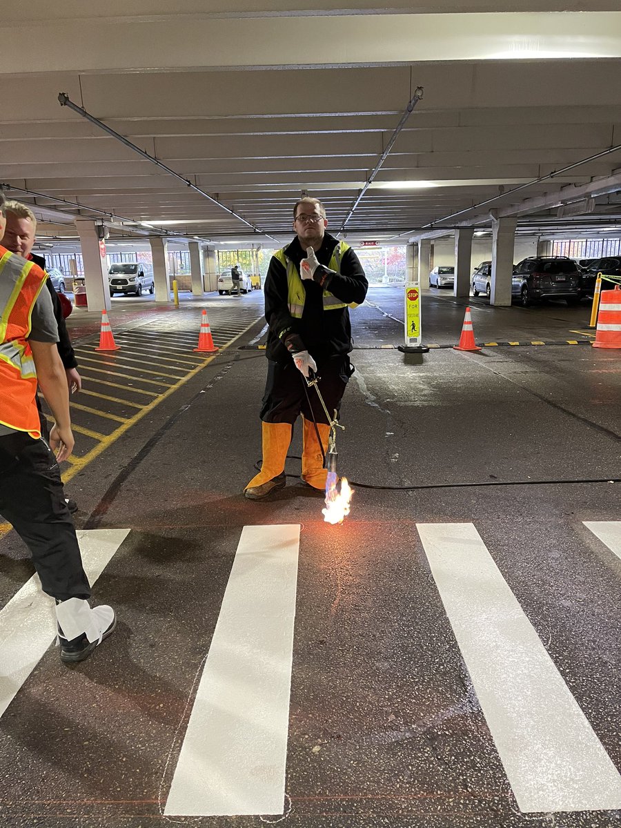 #T2079 PML Jarek making sure our guests and team members are safe! From VML to PML…keep it up friend! We all appreciate you. @K2Virgilio <a href="/SSL2079/">Claudiam</a> <a href="/tonypena/">Tony Pena</a>