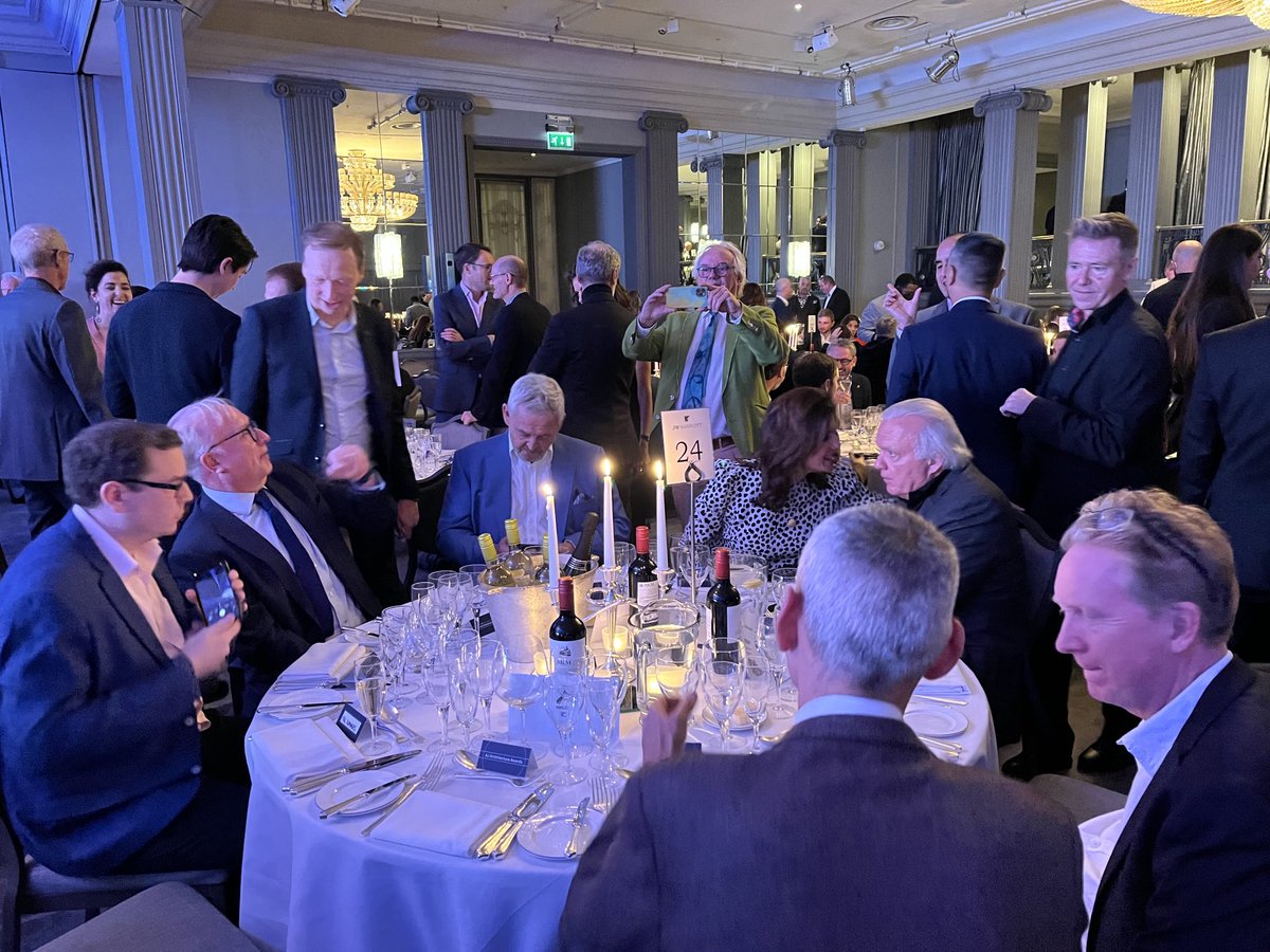 Claire Thomas tweet media