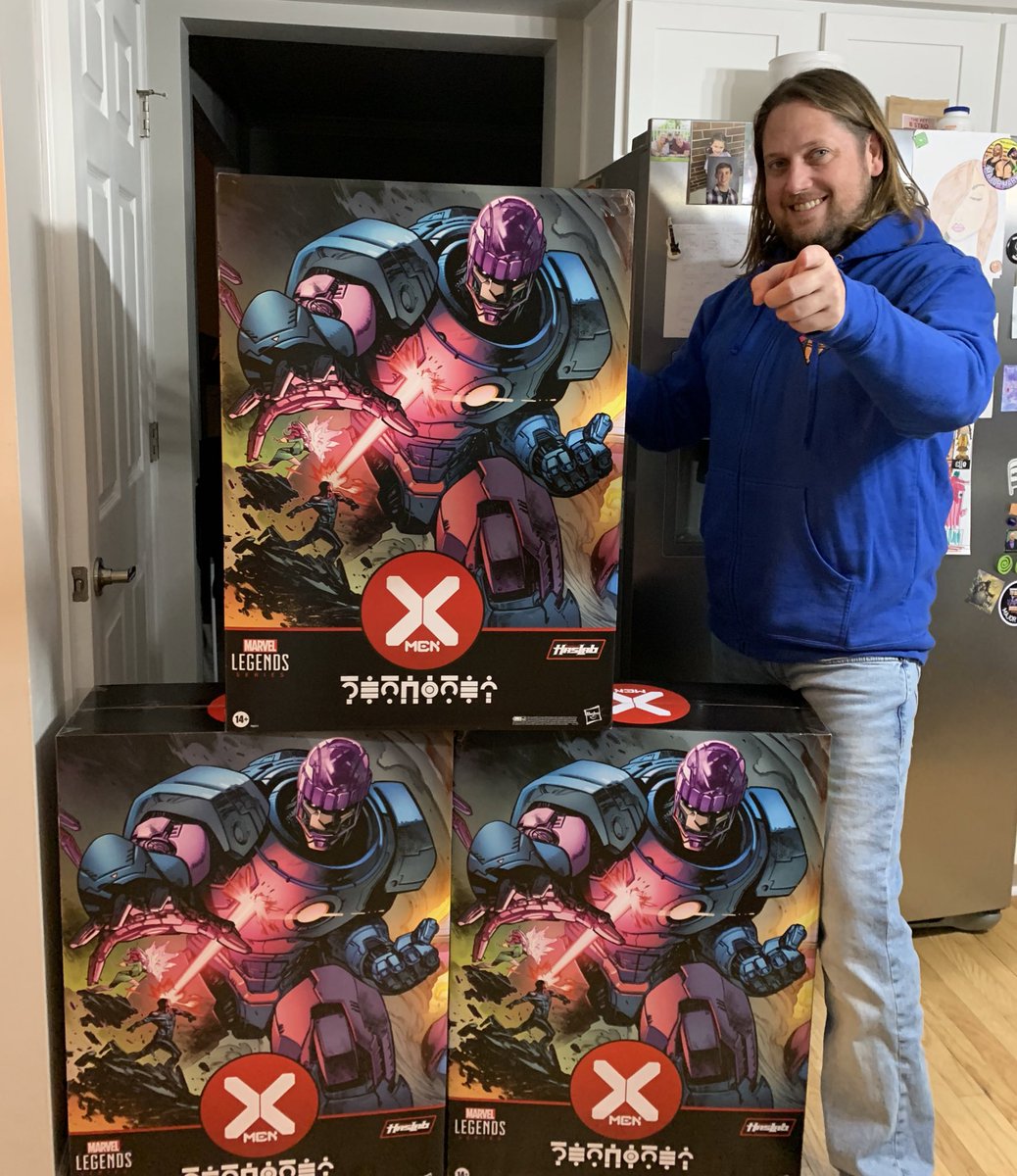 sirpaul64's tweet photo. What a time to be alive about 17 months or so later the boyhood dream comes true! #sentinel #xmen #hasbro #hasbropulse #marvel #marvellegends #sentinels #waiting #joy #happiness #finallyhere #mailcall #toystagram #scratchthatfigureitch #toys #mcu #toy #haslab #haslabsentinel https://t.co/O4dWki9hk7