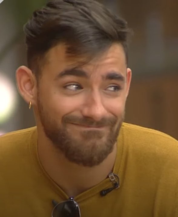 abejitasec's tweet photo. Austin viendo que no votaron por el mejor, o sea él. 🤷🏽‍♀️
VOTEN!!!

https://t.co/jMPnkJ3Icf

#ElPoderDelAmor https://t.co/4PqNMtrfVF