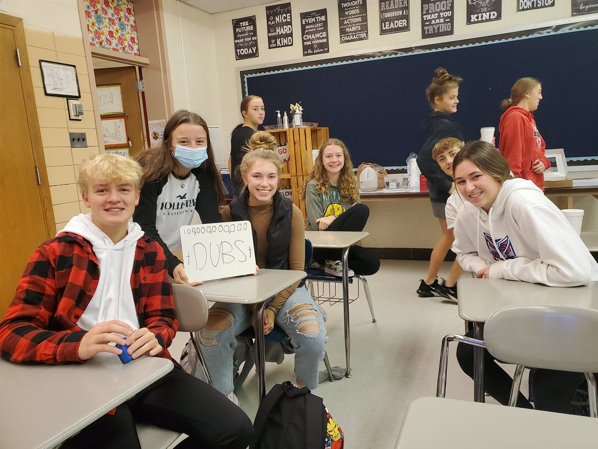 BowlingGreenFCA's tweet photo. We had a blast playing Jeopardy this morning! Come join us every Wednesday morning for Fellowship of Christian Athletes! @jjohnsbobcats17 @DanBlackBGCS  @francis_scruci @Kyle_BrackBG @BGHS_AD #FCA https://t.co/CZK5Wd0doS