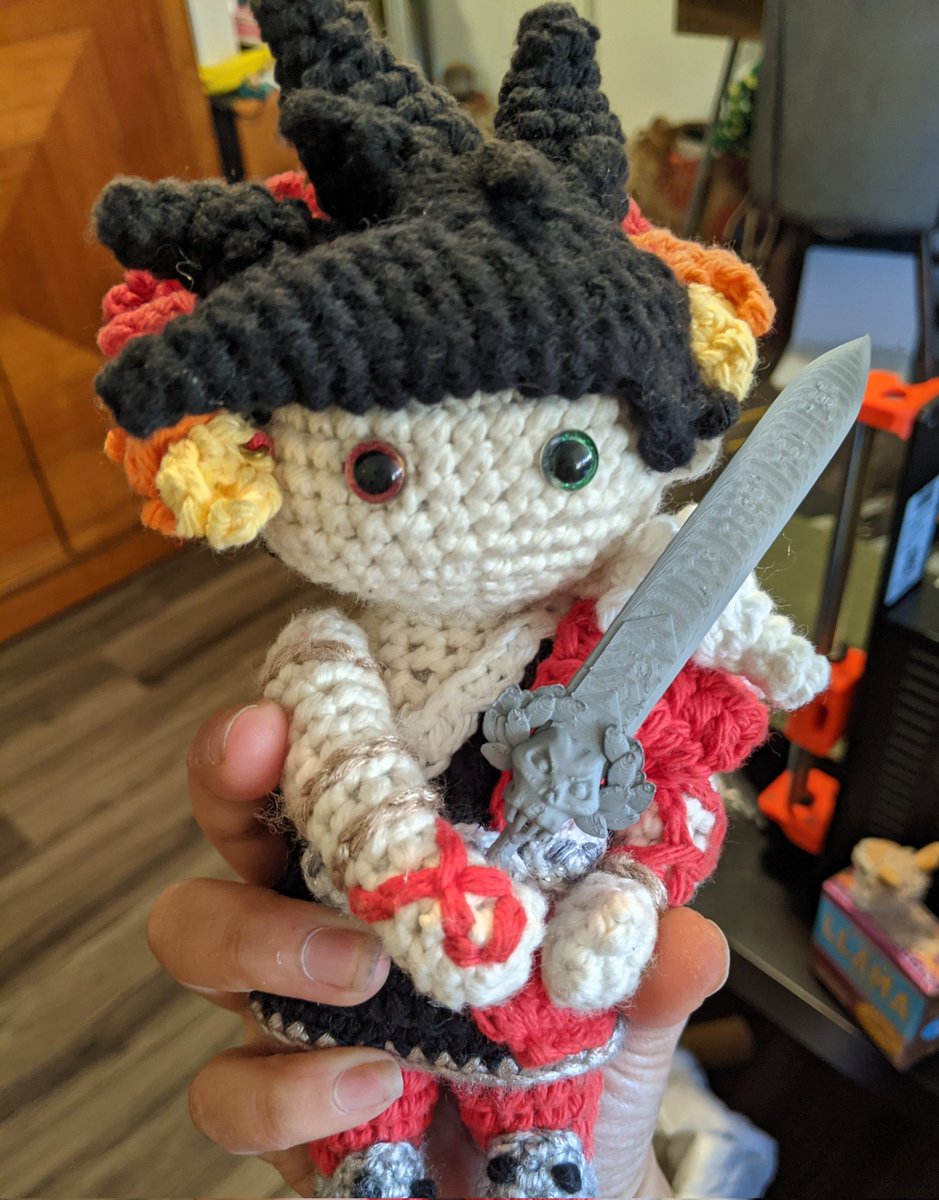 ishxallxgood's tweet photo. Need to clean it up a little but it came out pretty good!
#HADES #zagreus #StygianBlade #Amigurumi https://t.co/x9htM2mw53