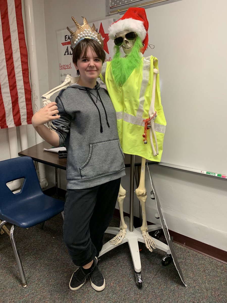 Thank you Lacey for getting my skeleton ready for the holidays, he is perfect! ⁦<a href="/ECLocal/">East Clinton Schools</a>⁩ ⁦@MattMelnek⁩