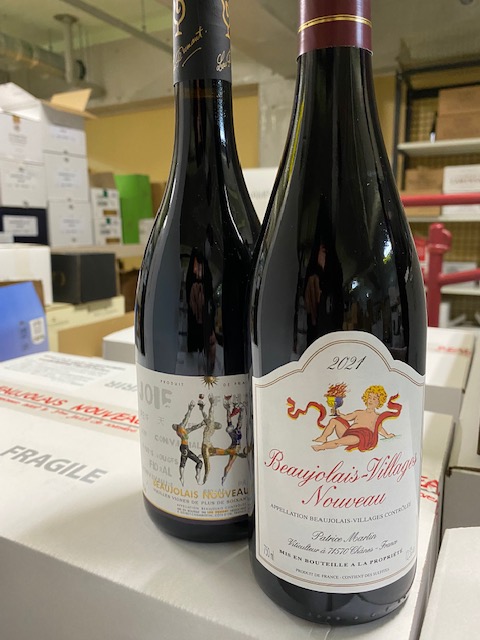 millecote's tweet photo. 2021年ボジョレーヌーボー
本日解禁で〜す

今年の出来映え試して下さいね

入荷から店頭まで
汗だくでした(^_^;

＃ミルコート　＃ヌーボー https://t.co/nE849XuOj1