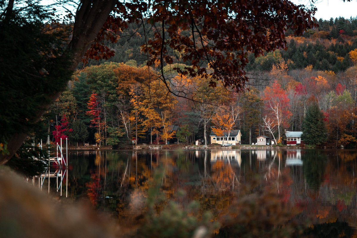 AJ_Cope's tweet photo. Moody fall vibes https://t.co/eMF5lsIlmJ