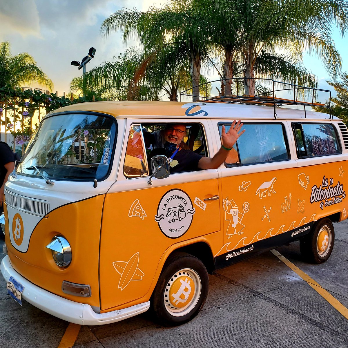BitcoinTourists's tweet photo. Day 2 of #AdoptingBitcoin #adopt21 fantastic!!
#BitcoinWeek #Bitcoin #ElSalvadorBitcoin #ElSalvador
#BitcoinTourists #BitcoinAcceptedHere #BitcoinWorld #BitcoinTravel #LN #BTC #LightningNetwork #LightningRetailers https://t.co/8QvBDTJIK2