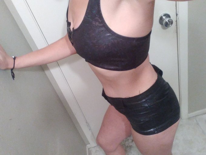 #sarashangrila #professionalswitch #ShangrilaMoon #alternative #gothprincess https://t.co/yF161Tvn2N<a href="/tag/sarashangrila"class="tags">#sarashangrila</a><a href="/tag/professionalswitch"class="tags">#professionalswitch</a><a href="/tag/shangrilamoon"class="tags">#ShangrilaMoon</a><a href="/tag/alternative"class="tags"><span>#alternative</span></a><a href="/tag/gothprincess"class="tags"><span>#gothprincess</span></a>