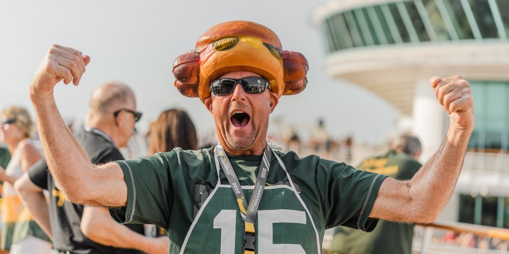 LegendsGreenBay's tweet photo. Shopping season is almost upon us!
Treat yourself to a Legends of Green Bay Cruise!
#WisconsinLegends #GreenBayFans #LegendsofGreenBayCruise #Holidays https://t.co/p4KNsNS6XD