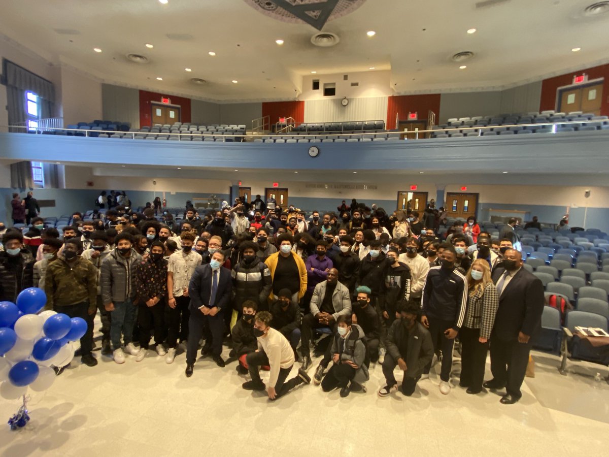 Lissette María-Colón Collins (@lissettecc13) on Twitter photo Our 5th Year MBK event was a success! Thank you Ms. Shine & Mr. Joyner for your commitment to this important work🧡<a href="/YPScommunity/">Yonkers Community Schools</a> <a href="/YonkersSchools/">Yonkers Public Schools</a> <a href="/quezada1229/">Dr. Edwin M. Quezada</a> <a href="/NYSEDNews/">NYS Education Department</a> @YonkersMBK <a href="/NYSMBK/">New York State MBK</a> Our 5th Year MBK event was a success! Thank you Ms. Shine & Mr. Joyner for your commitment to this important work🧡<a href="/YPScommunity/">Yonkers Community Schools</a> <a href="/YonkersSchools/">Yonkers Public Schools</a> <a href="/quezada1229/">Dr. Edwin M. Quezada</a> <a href="/NYSEDNews/">NYS Education Department</a> @YonkersMBK <a href="/NYSMBK/">New York State MBK</a>