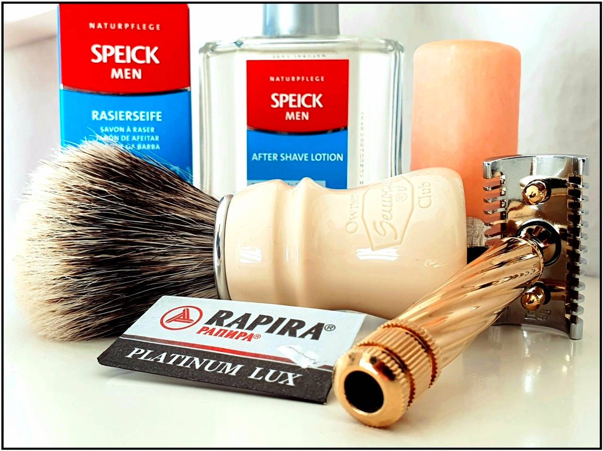 BadgerandBlade's tweet photo. When SPEICK, FATIP, SEMOGUE, and RAPIRA,
come together, it's always a SUPERB shave.💖
https://t.co/mDH2MhGxFy
#shaveoftheday #badgerandblade #fatip #spweick, #Semogue #wetahaving #shaving #mensgrooming #menslifestyle https://t.co/gBLnvEtNcr