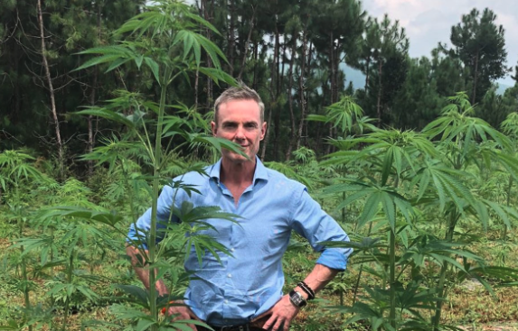 fulovitboss's tweet photo. $PH2 🧐 #PH2
The gentlemen who are behind the CAC-H2 business that recently partnered with #PureHydrogen.
Arman Massoumi based out of Malaysia
- https://t.co/mLCQ7qSX35
Glenn Davies based out of Singapore
- https://t.co/hZatiyVcvw
Have an extensive read. #DYOR https://t.co/LqrLmZi0bO