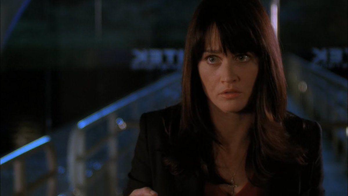 jisbonscenes's tweet photo. lisbon: if reason number one does not pan out very, very soon i think im gonna punch you in the nose.
jane: forbearance, lisbon. harken is gonna come around that corner with an anxious expression on his face because someone has run off. any moment now. wait. 
lisbon: nothing. https://t.co/zxCIobXDop
