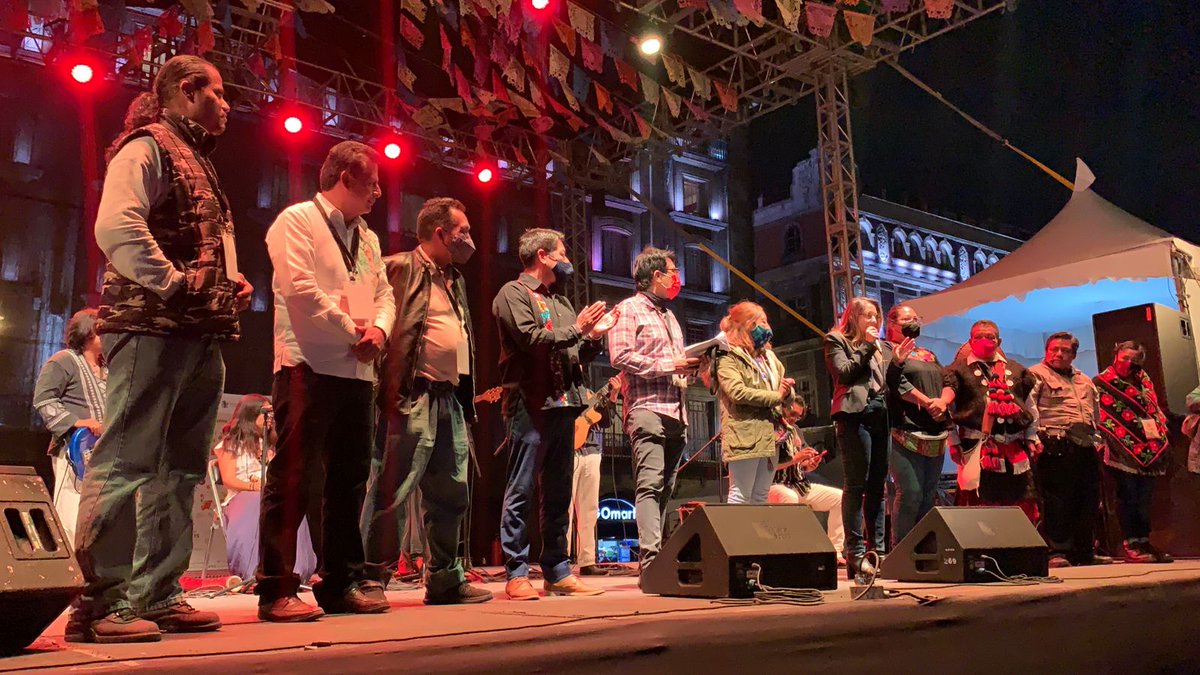 Esta noche, la titular de <a href="/CulturaCiudadMx/">Secretaría de Cultura de la Ciudad de México</a>, Vannesa Bohórquez, acompaño parte de las actividades de clausura de la VII #FiestaIndígena2021, donde celebró la riqueza cultural que existe y la importancia de reconocer la cultura y sentir orgullo de nuestro país.

#FiestaIndígena2021