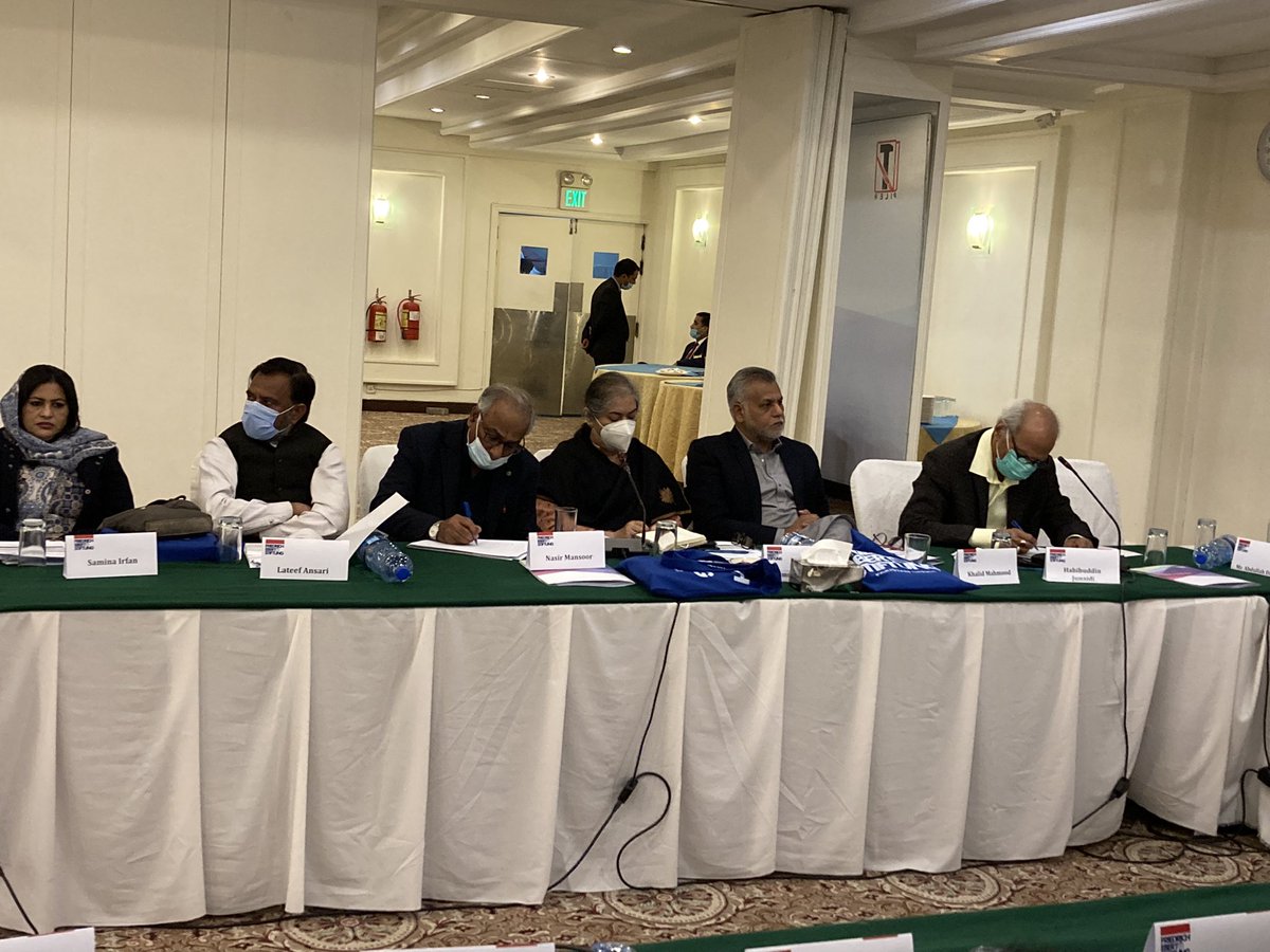 khalidmalik13's tweet photo. Starting of a new era of labour movement in Pakistan. Majority of trade unions together in National Labour Conference to start a joint struggle from one platform. #labourights #pakistanlabour #pakistantradeunions https://t.co/xpNXYM33YI