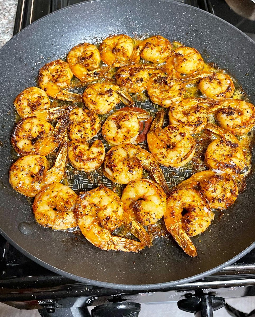 pedrorojas74's tweet photo. Who is hungry and wants me to cook?? #thisguycancook #ketodiet #ketolifestyle #ketochef https://t.co/V9nRSJLikp