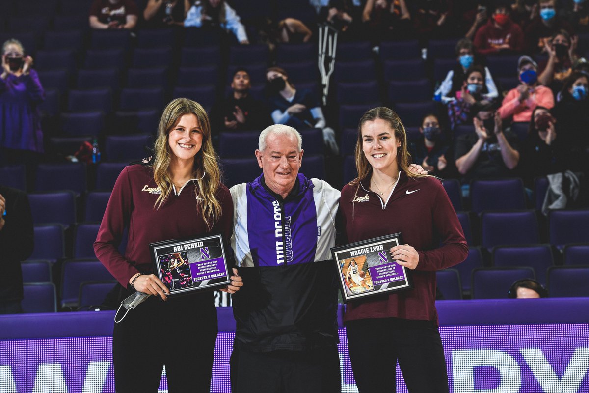 Two of our program greats. 💜

Great to have you back Abi and Maggie! 

Enemies for the next few hours...but Wildcats always 😸

#GoCats x #LockedN