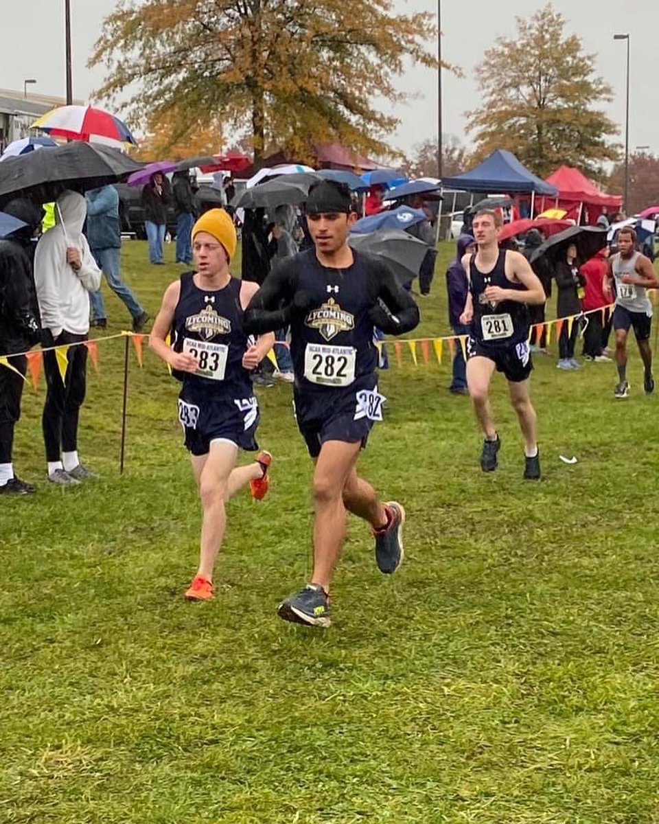 MavStengeredu's tweet photo. And that’s a wrap! 11 seasons over 100 meets than you XC for an amazing career! #lycoedu #crosscountry #runnerlife https://t.co/TBxCqib4ca