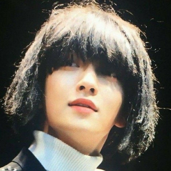 SVTBZFILE's tweet image. hello hyunjaeㅤㅤㅤ          hello joshua
from the boyzㅤ          from seventeen