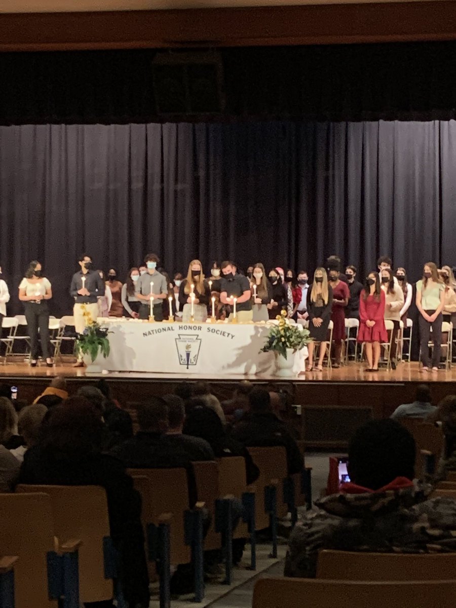 Congratulations to all the seniors that were inducted tonight into the National Honor Society. Ryan Applegate &amp; Tyler Dunmeyer both setting a great example of success both in the classroom and on the diamond ⚾️📚. Well deserved. 🕯 👏🏼#Studentathletes  #sacrifice #dedication