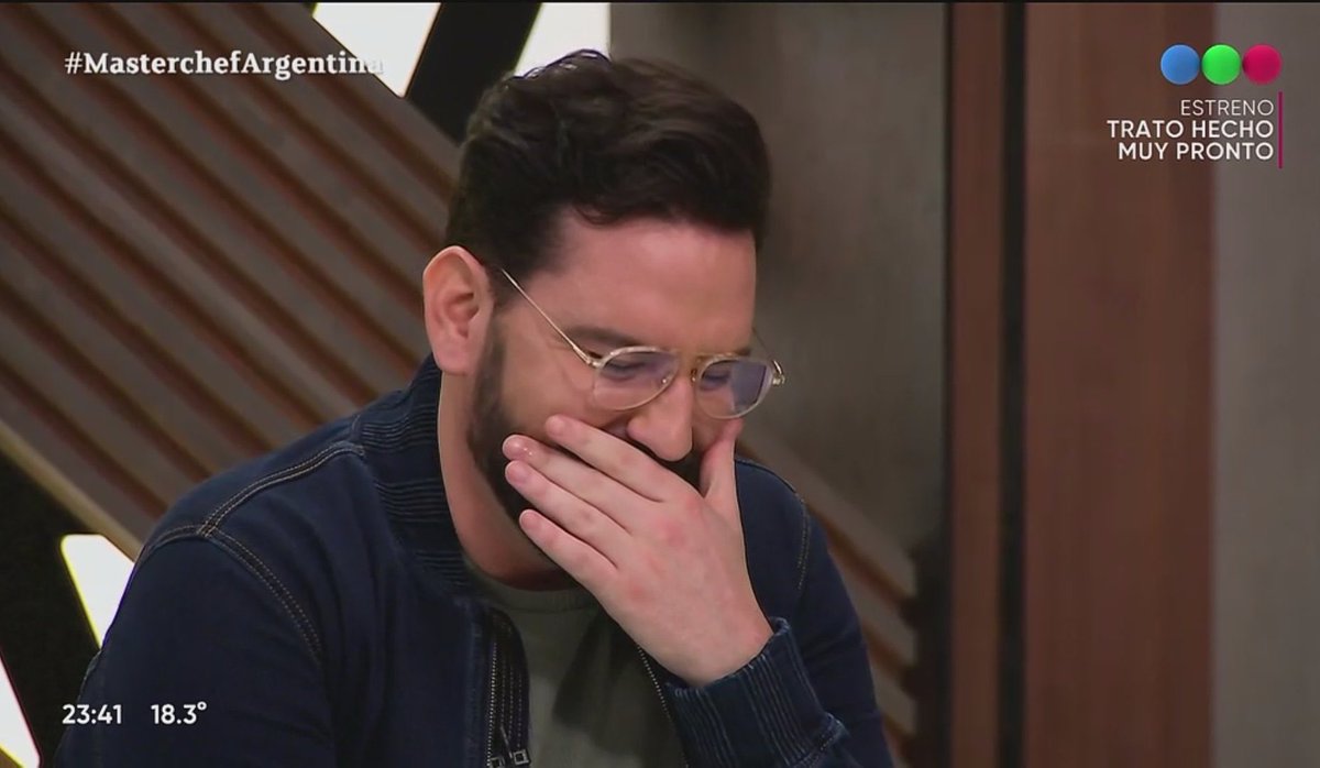 Betular haciéndose el vivo con Tomás 😂😂😂
#MasterChefArgentina