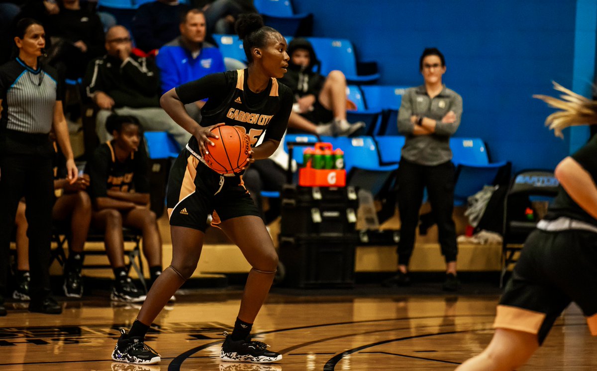 Women's Basketball | Final | Garden City 68, Barton 35. Justis Odom notches a double-double with 16 points and 10 rebounds. Alexis Smith chipped in 10 on 5-of-11 shooting. Broncbusters are 3-0 heading into Saturday's showdown with Coffeyville.