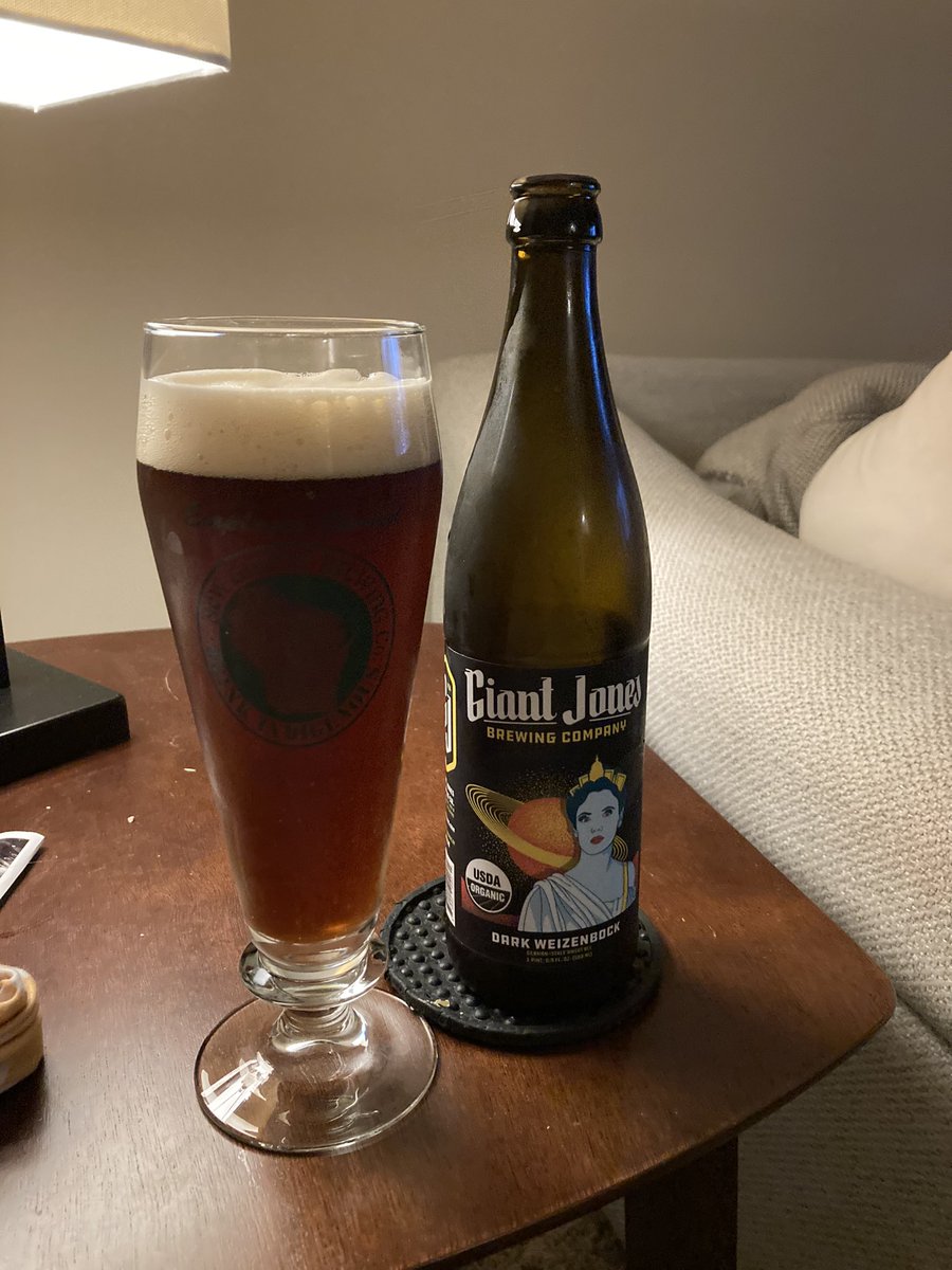 tdzstro's tweet photo. .@GiantJonesBeer I like your beer. Go  bucks. #WiBeerWednesday https://t.co/ztJufEuO7o