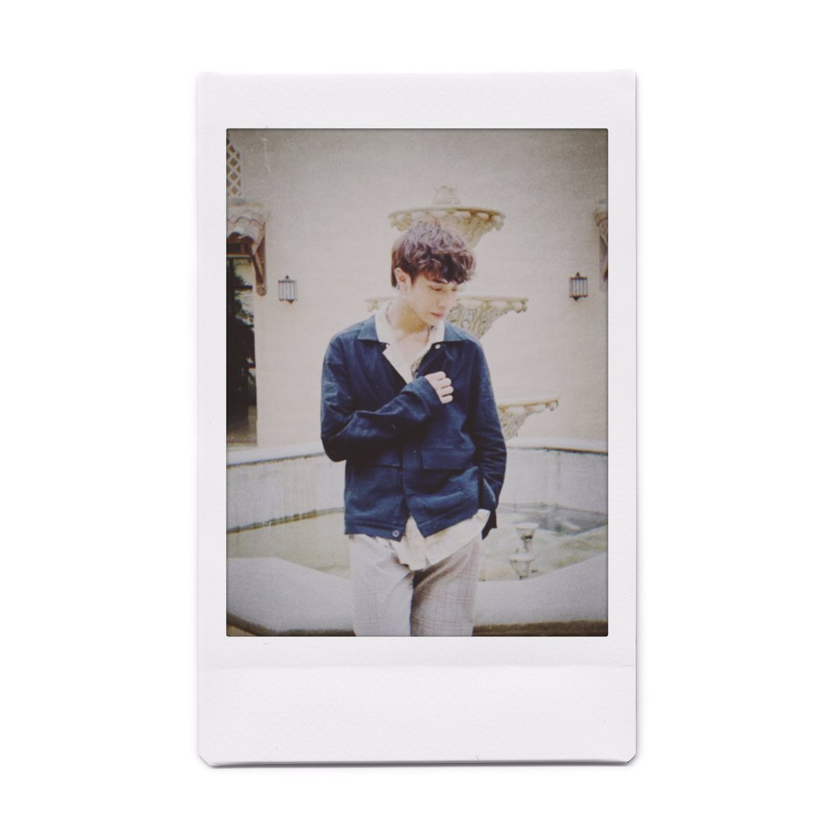 17CLAVERNUE's tweet photo. happy birthday @_onlybgyo! we love you sm 🤍🥳 https://t.co/EUIETlVOV5