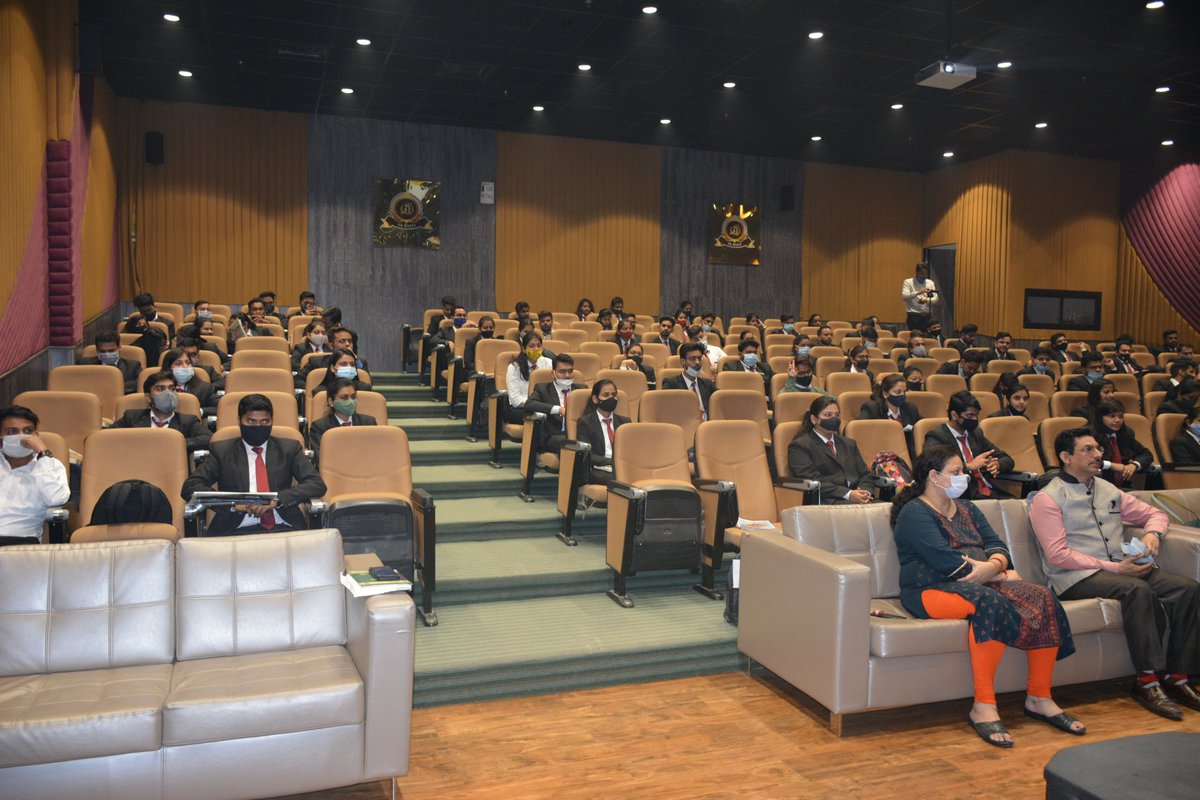 glbajajimr's tweet photo. GL Bajaj Institute of Management & Research. PGDM Institute, Greater Noida organized Expert Talk Series on “Role of Media in Integrated Marketing Communication" on November 16, 2021.
#GLBajaj #GLBajajInstitute #GLBIMR #PGDM #ExpertTalkSeries #media #IntegratedMarketing https://t.co/qnNsSYsJb4